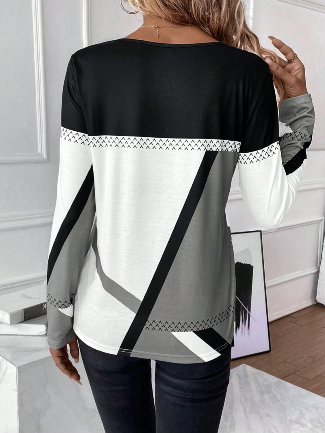 Contrast Round Neck Long Sleeve Top