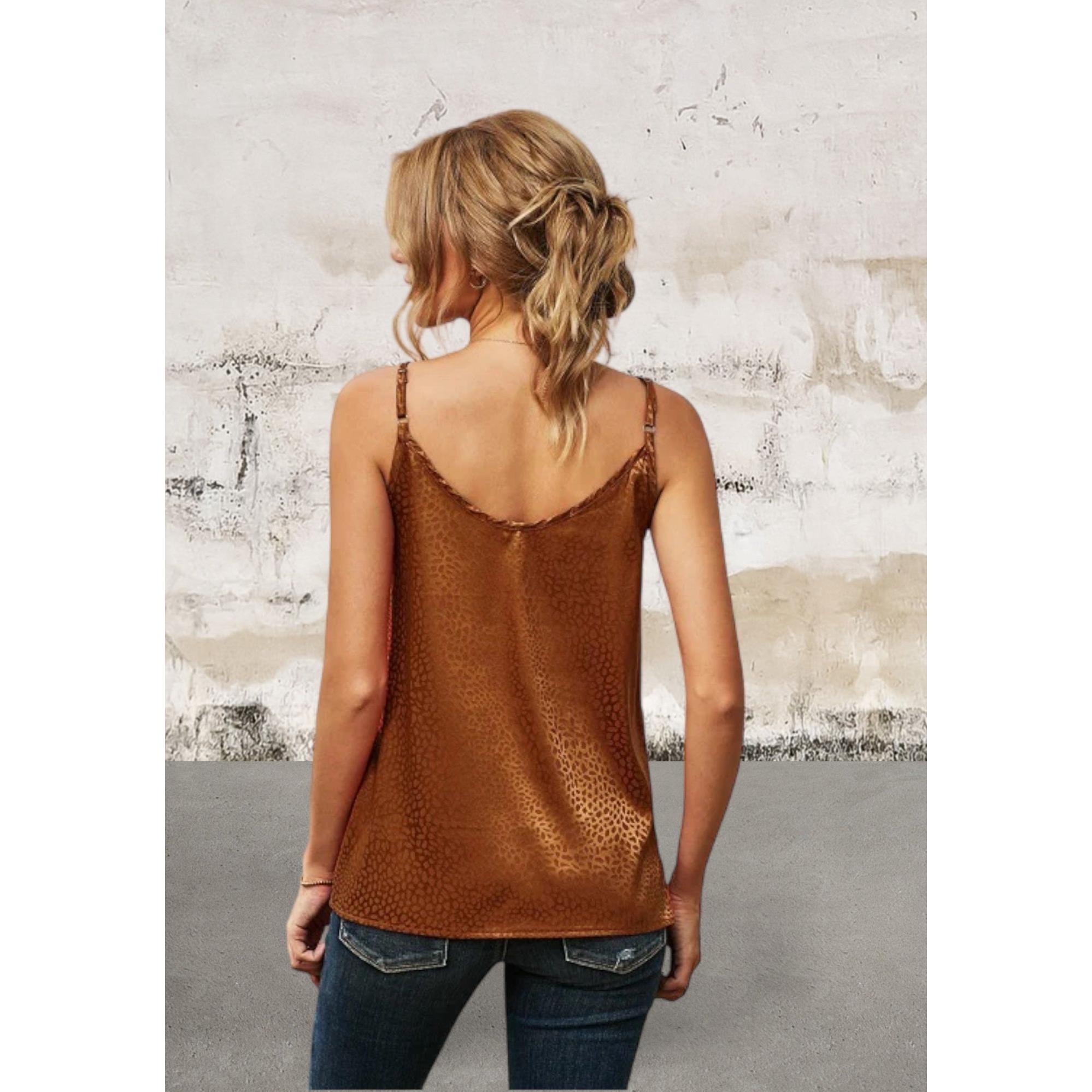 Lightweight Sleeveless Spaghetti Strap Buttoned Tank Top