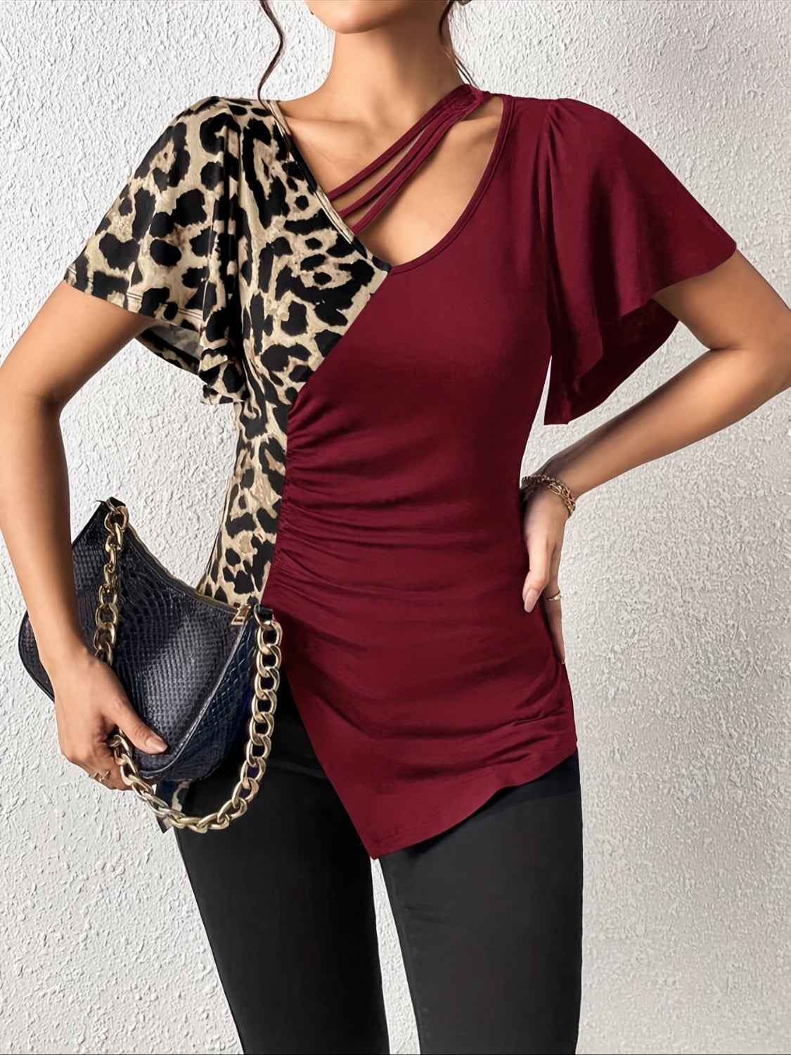 Short Sleeve Ruched Leopard Top