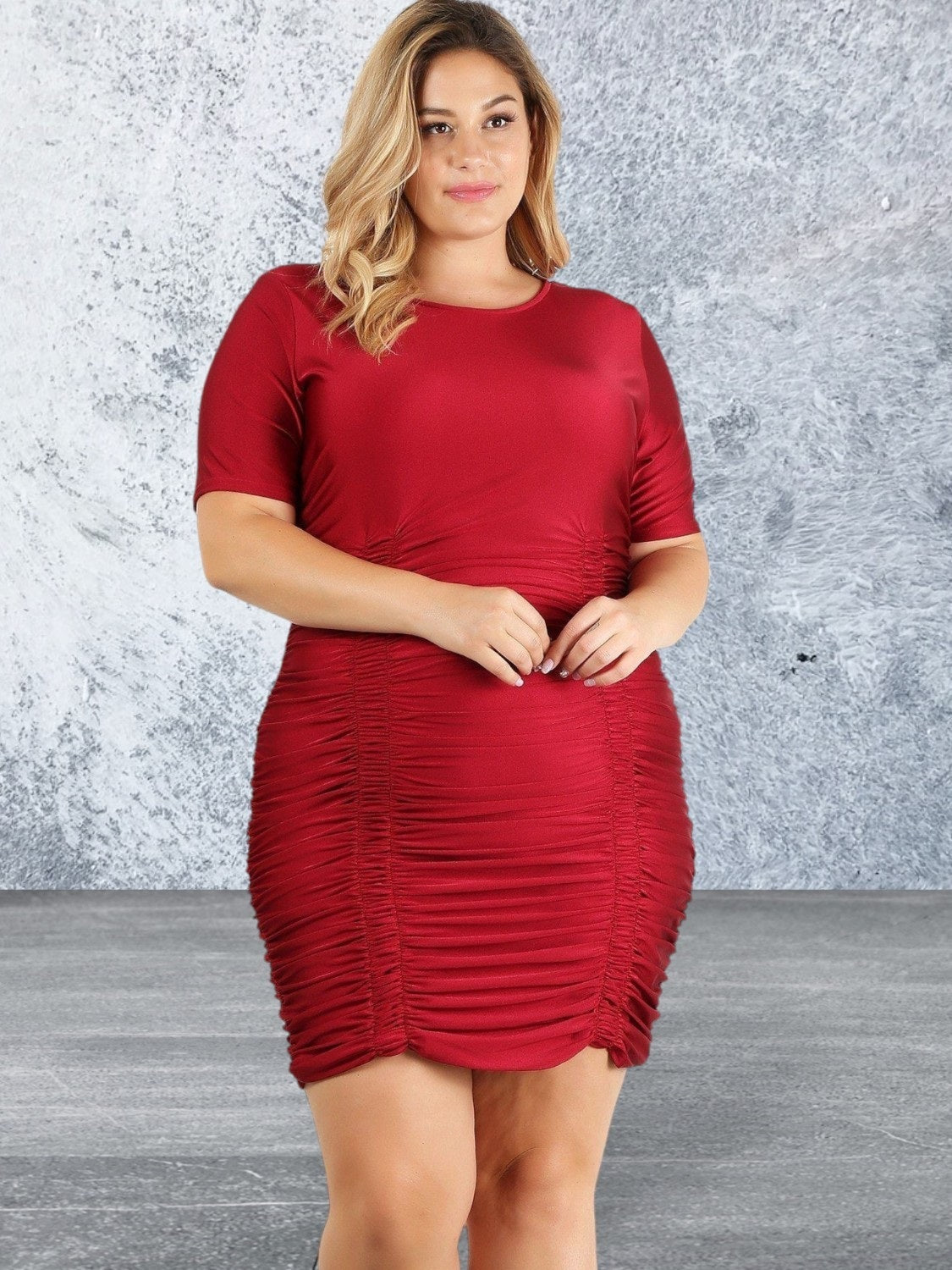 Plus Size Short Sleeve Bodycon Mini Dress