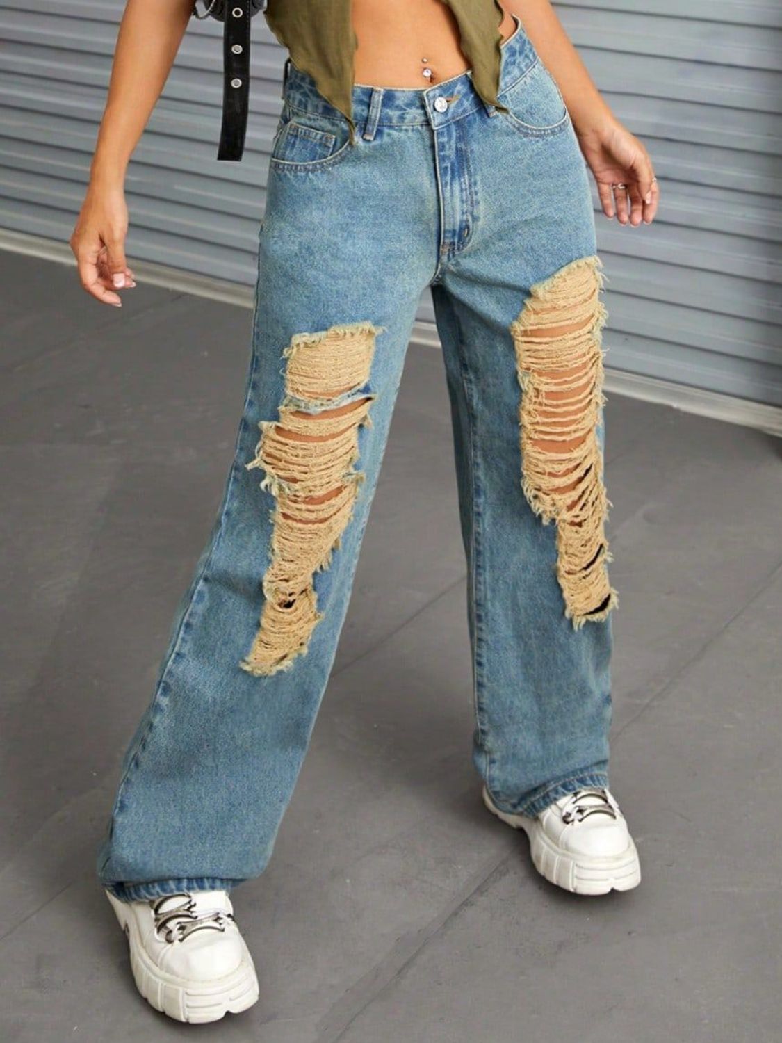 Women's Wide Leg Distressed Jeans with Pockets