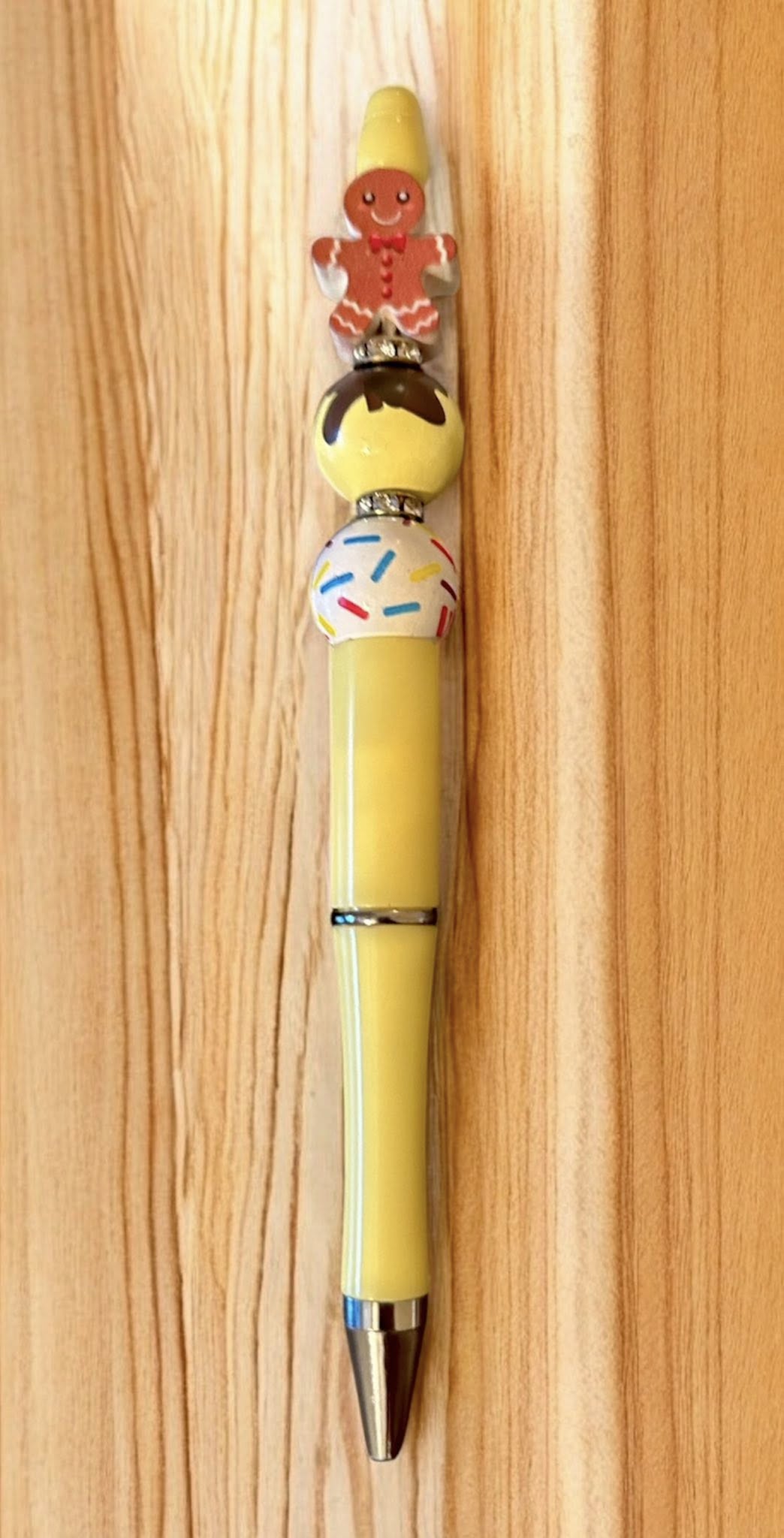 Decorative pen with cartoon characters 