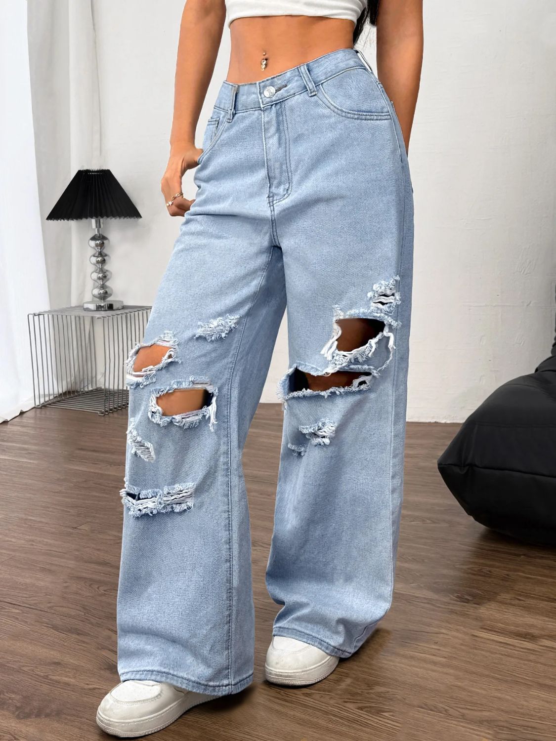 Distressed Wide Leg Ripped Jeans with Pockets