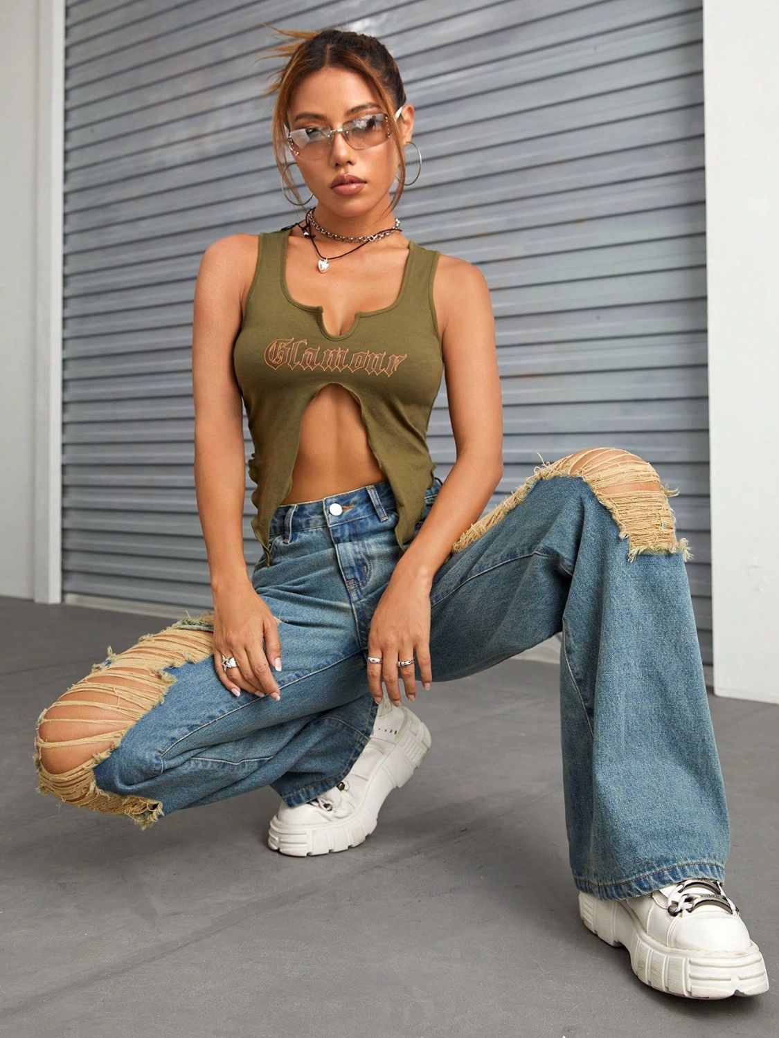 Women's Wide Leg Distressed Jeans with Pockets