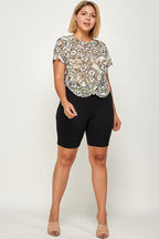 Plus size short sleeve money print mesh top