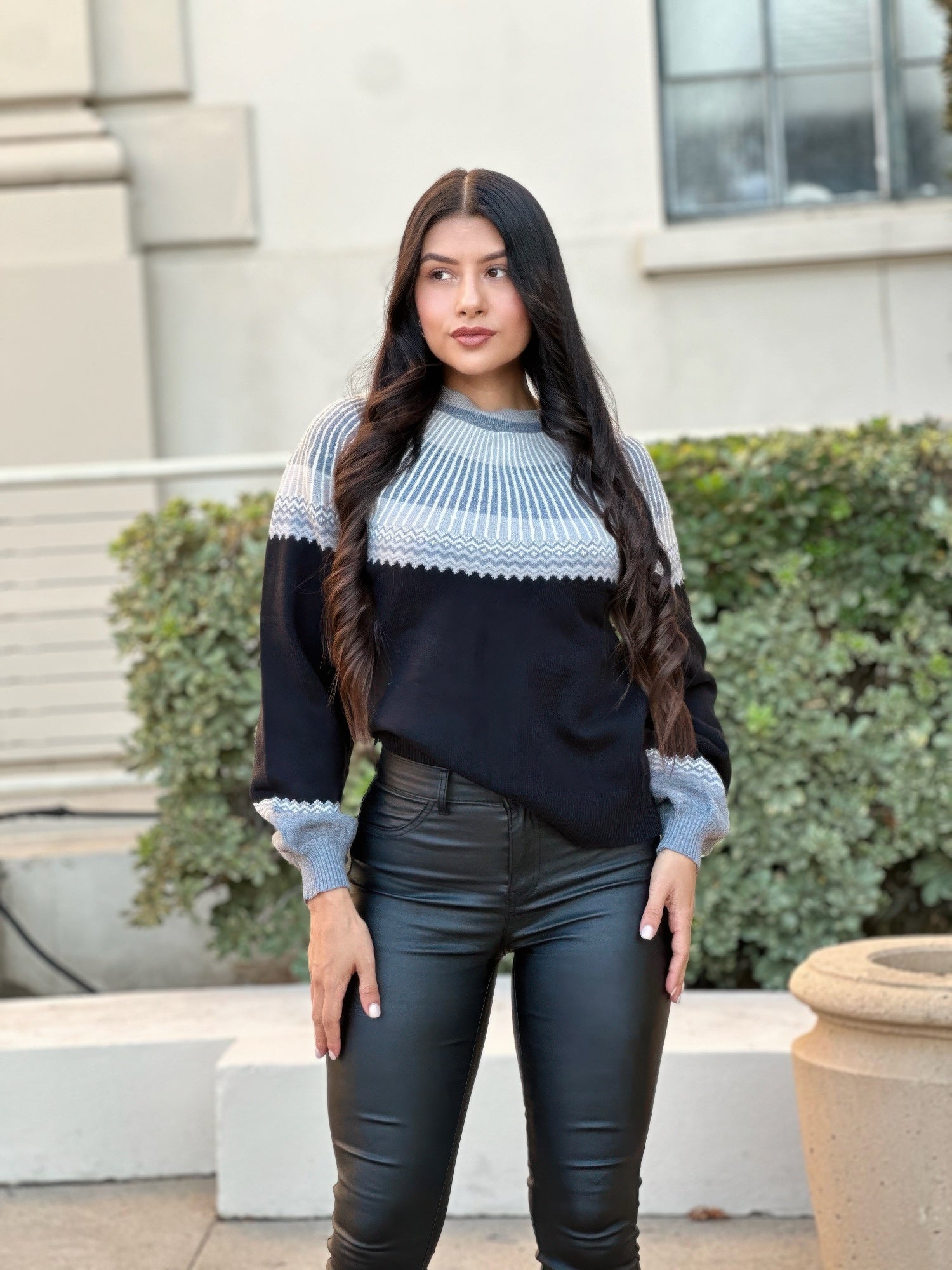 Long Sleeve Color Block Knit Pull Out Sweater