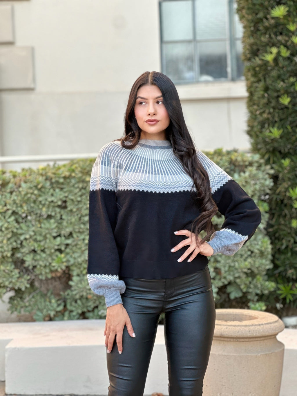 Long Sleeve Color Block Knit Pull Out Sweater