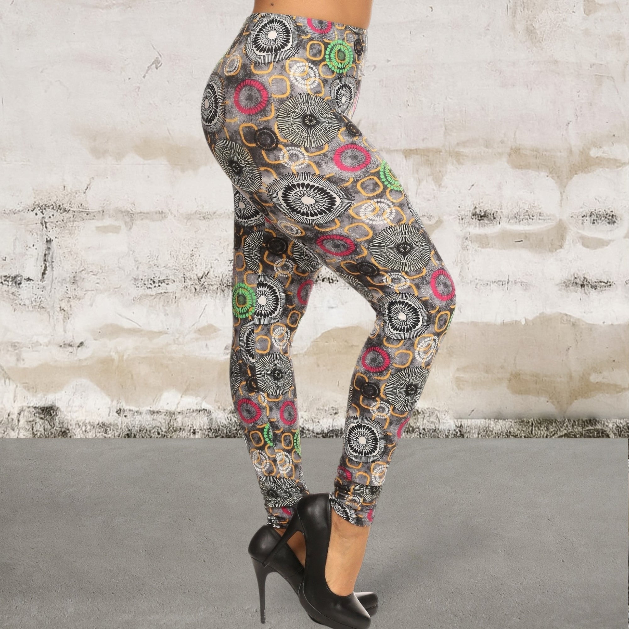 Plus Size Abstract Print Leggings