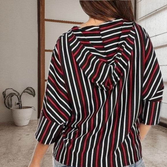 Short sleeve blouse with hoodie