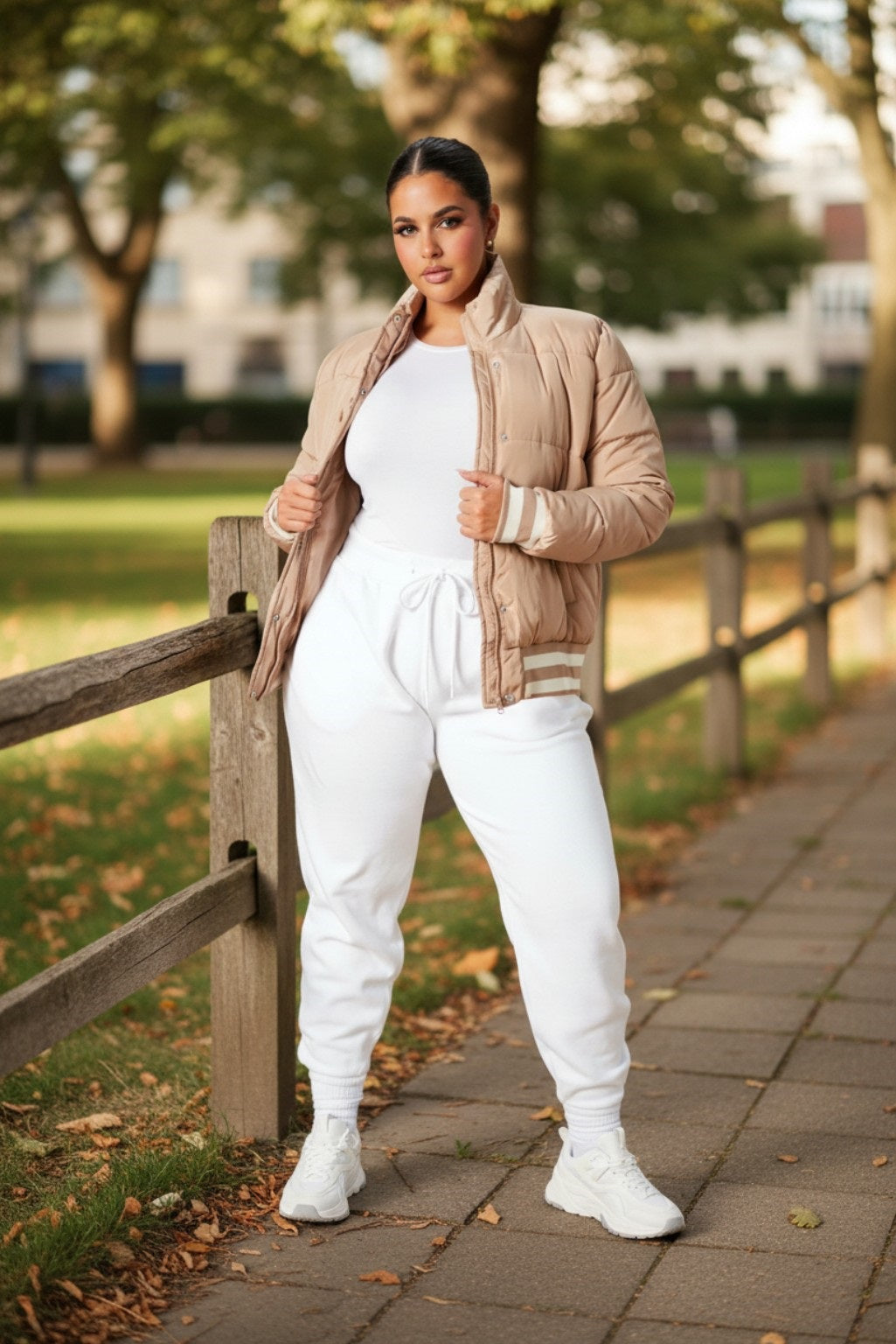 Women's Puffer Jacket Snap Button And Zipper Closure