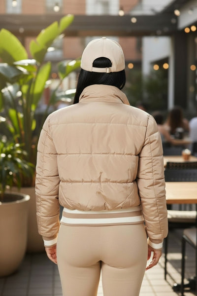 Women's Puffer Jacket Snap Button And Zipper Closure