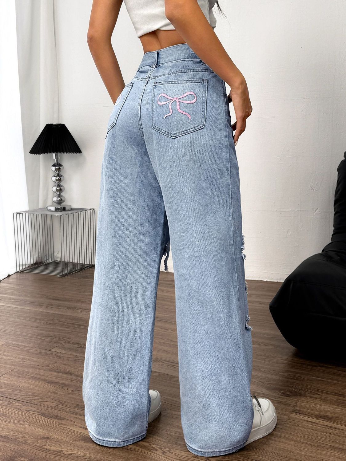 Distressed Wide Leg Ripped Jeans with Pockets