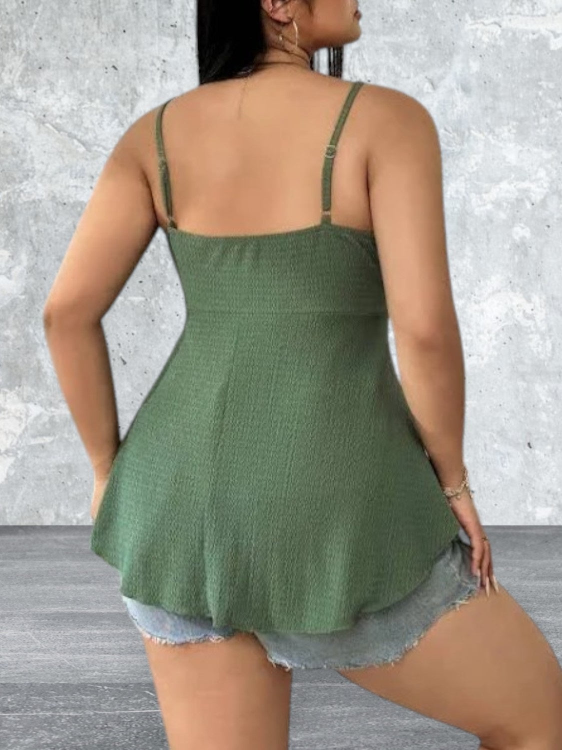 Plus Size Sleeveless Spaghetti Strap Stretch Top