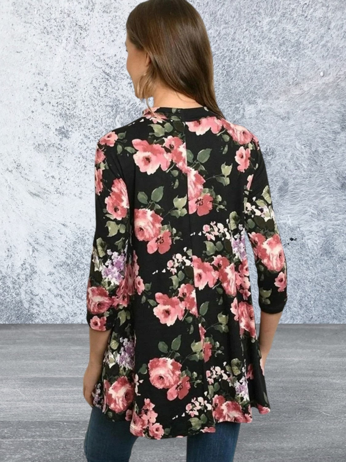 Black 3/4 sleeve round neck floral print tunic top