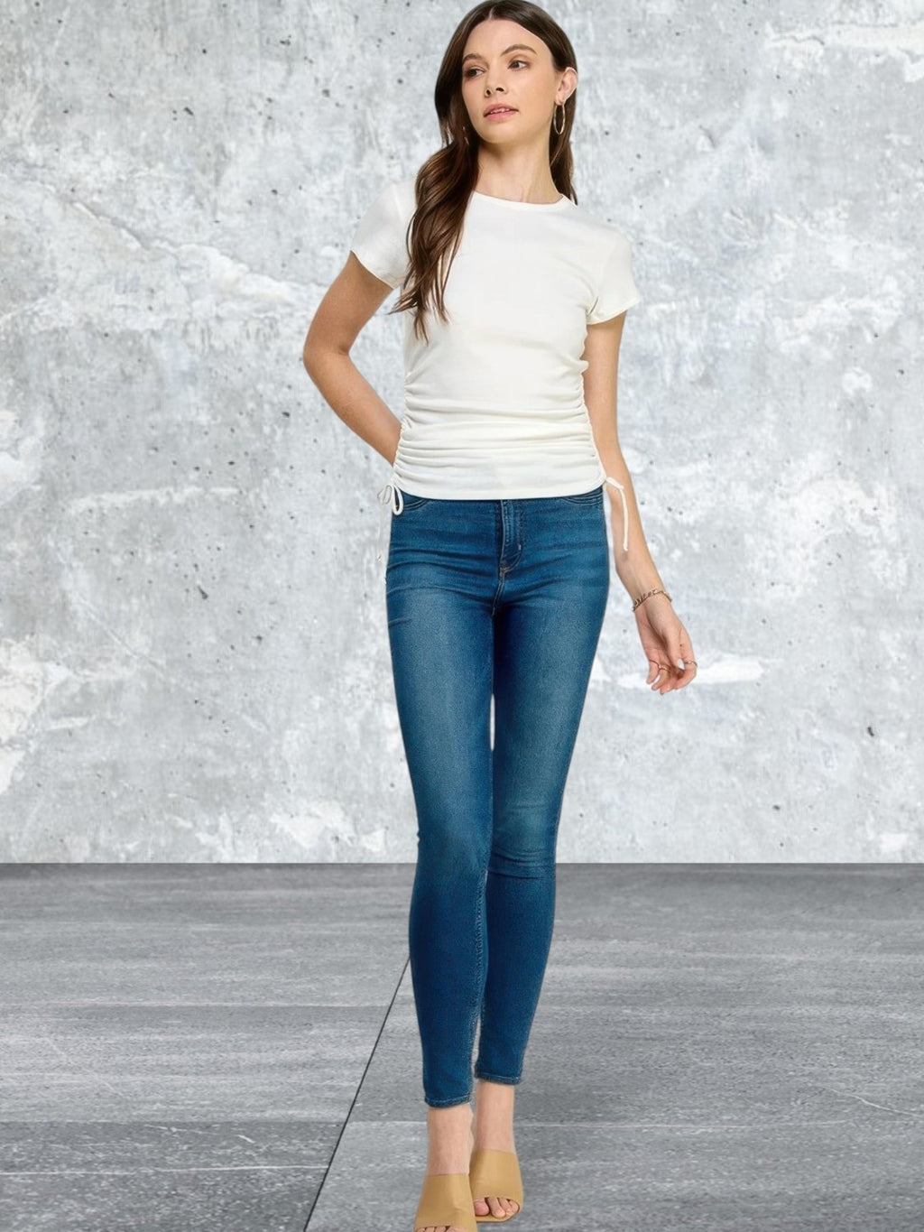 Side Ruched Detail Short Sleeve Top