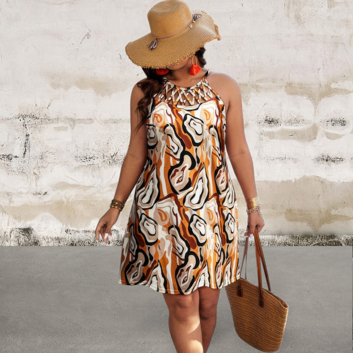 Plus Size Sleeveless Marble Print Halter Dress