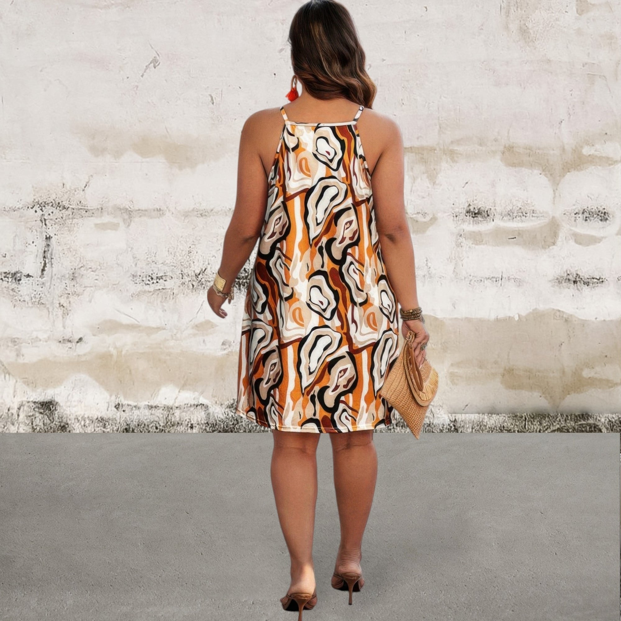 Plus Size Sleeveless Marble Print Halter Dress