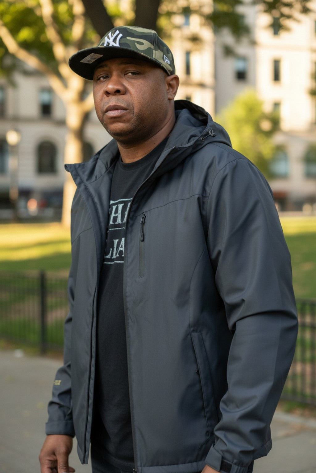 Men's Hooded Windproof Zip Up Outdoor Jacket