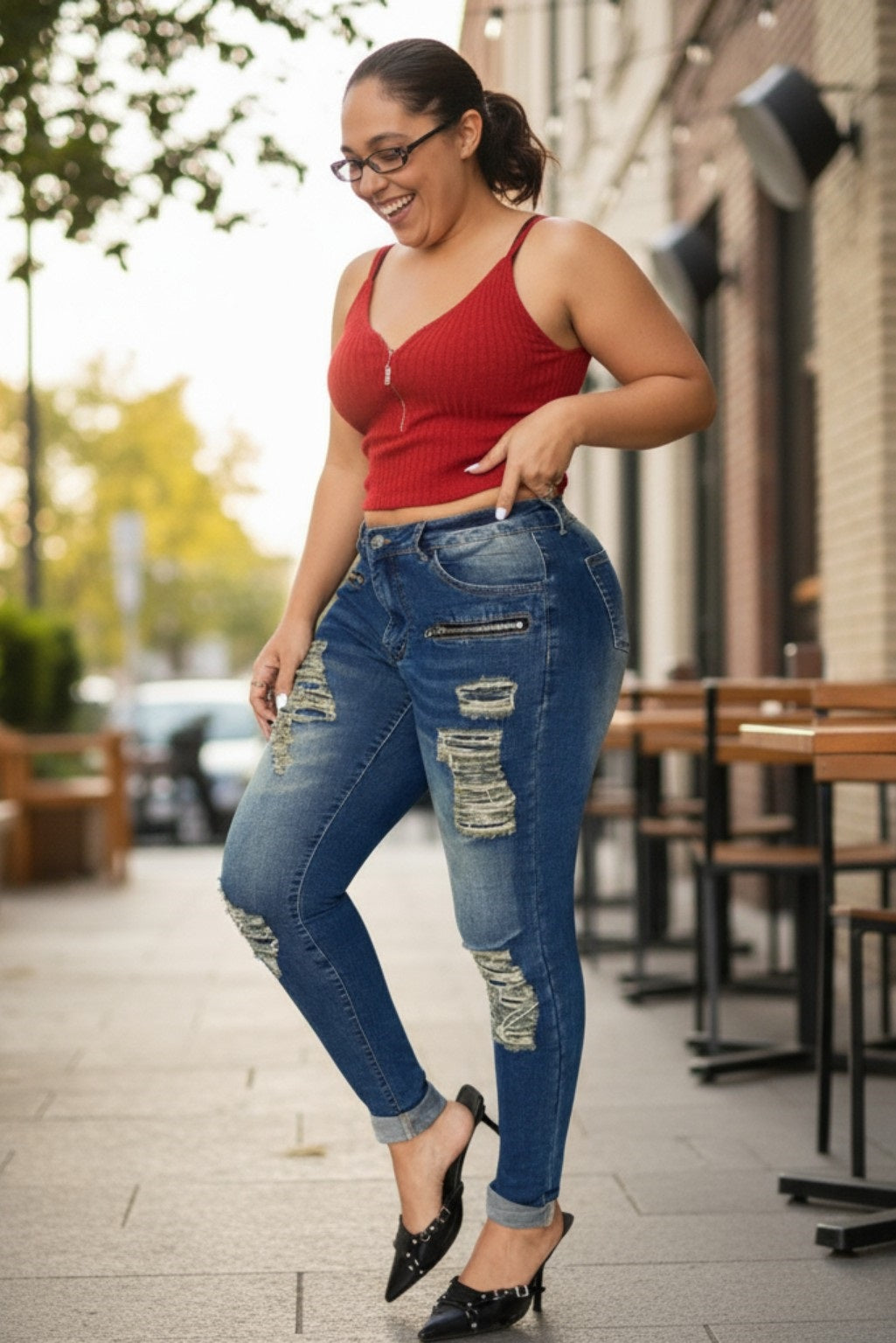 Women's Distressed Skinny Jeans