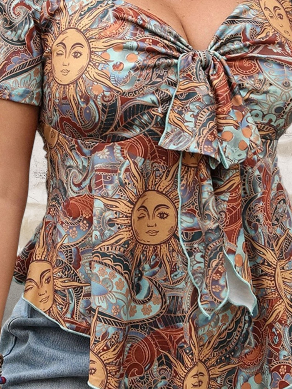 Plus Size Short Sleeve Printed Sweetheart Neck Top