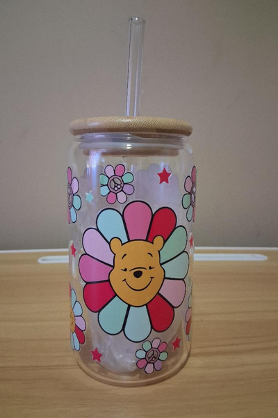 Glass tumbler with Winnie the Pooh design