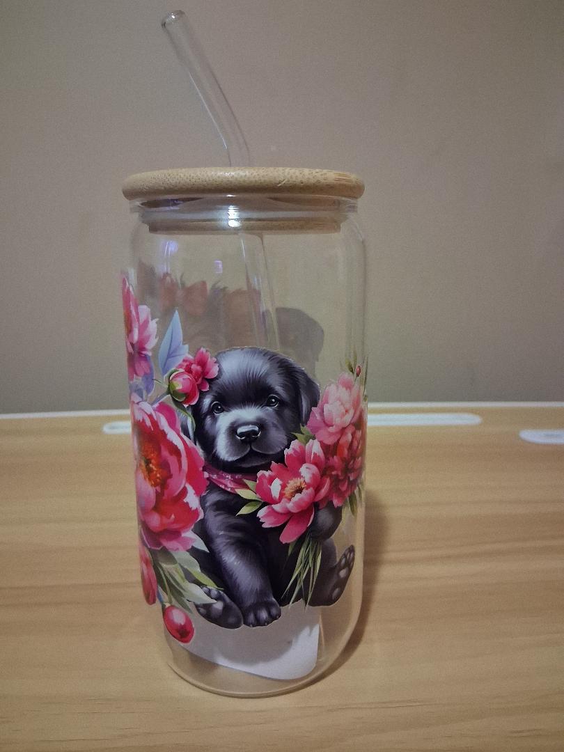 Tumbler with a dog illustration and bamboo lid 